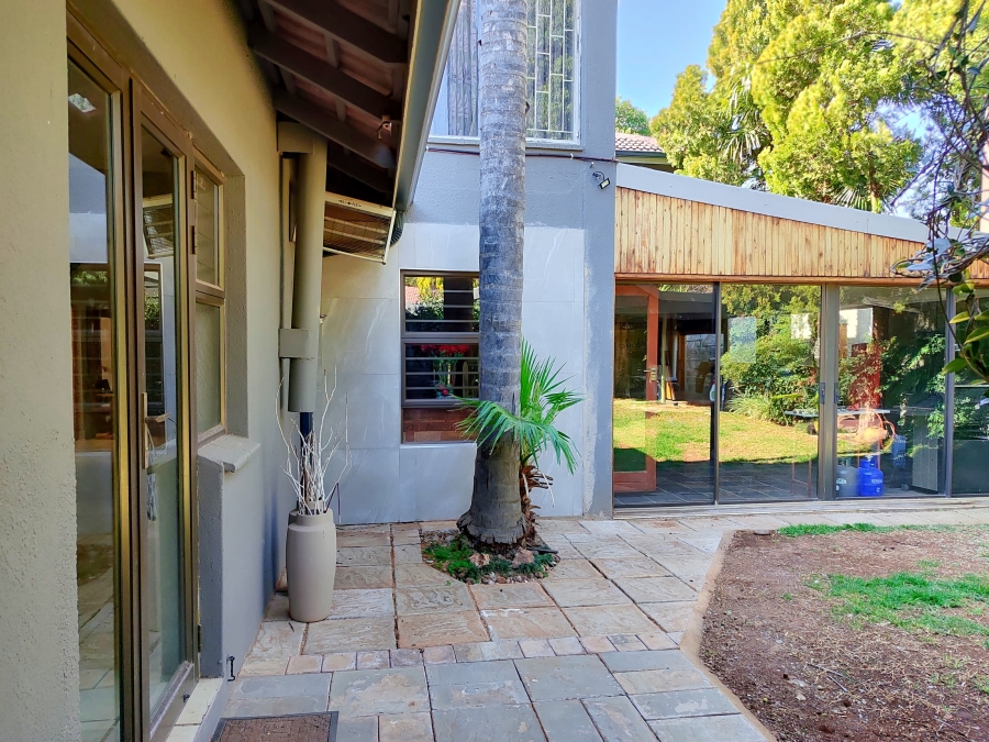 6 Bedroom Property for Sale in Doringkruin North West